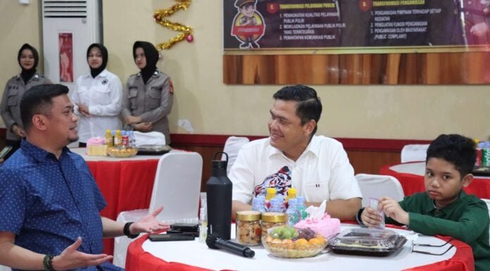 Rayakan Natal 2023, AKBP Reonald TS Simanjuntak Gelar Open House di Aula Endra Dharmalaksana