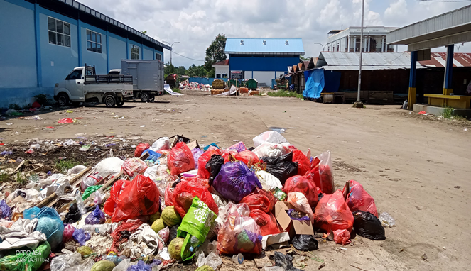 Dishub Maros Dikelilingi Sampah, Pemda Malah Diam Seribu Bahasa!
