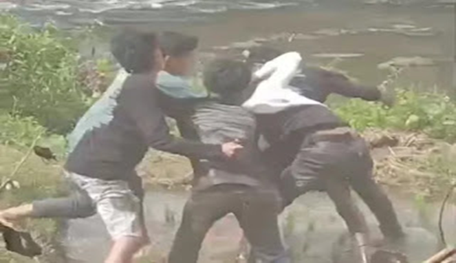 Barbar di Pesta Adat! Pelajar SMAN 2 Takalar Jadi Sasaran Pengeroyokan Brutal