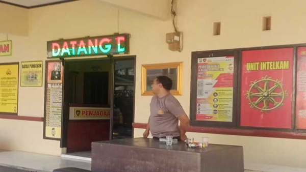 Viral Oknum Polisi di Makassar Bentak Guru: “Siapako? Tidak Penting!”