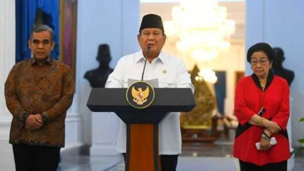 Prabowo-Megawati Kompak di Istana, Serukan Stabilitas Nasional