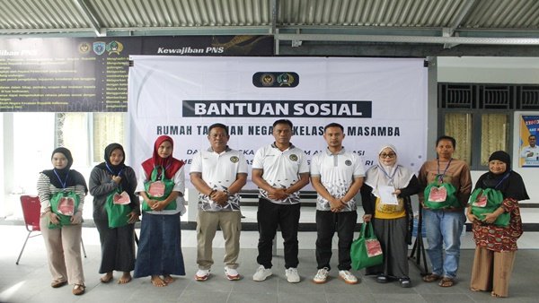 Ringankan Beban Warga, Rutan Masamba Salurkan Bantuan Sosial