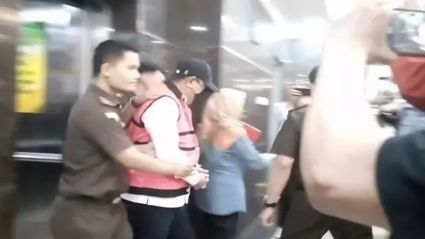 Proyek Bibit Nanas Rp60 Miliar Berujung Penjara, Mantan Pj Gubernur Sulsel Ikut Ditahan