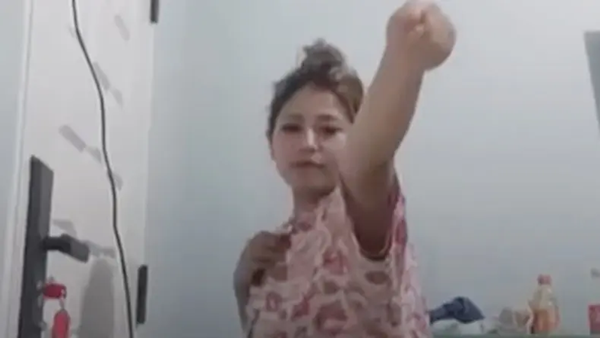 Viral di TikTok! Wanita Diduga Asal Sidrap Pamer “Susu”, Polisi Mulai Lidi
