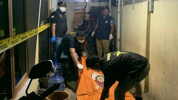 Istri Tewas Bersimbah Darah, Suami Diduga Bakar Diri di Dapur Rumah
